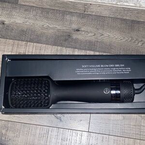 Kristen Ess Hair Volumizing Blow Dryer Brush